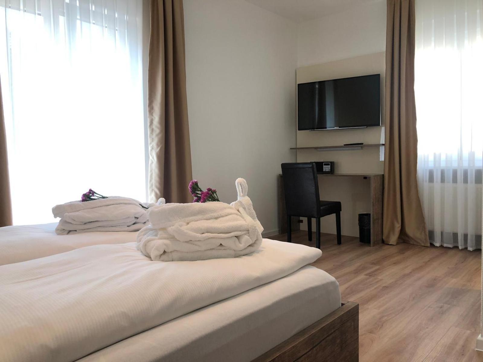 באדן-באדן Apartments Schweizer Hof מראה חיצוני תמונה